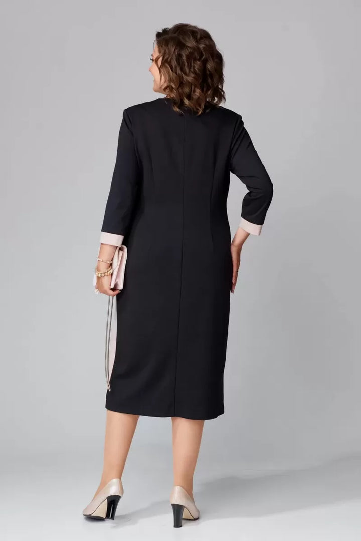 Alexa™ Elegant V-neck dress | House