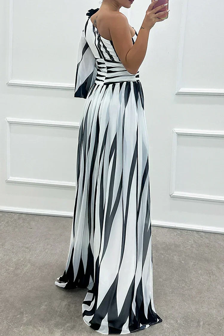Hazel™ | Elegant Striped Maxi Dress with One Shoulder | House