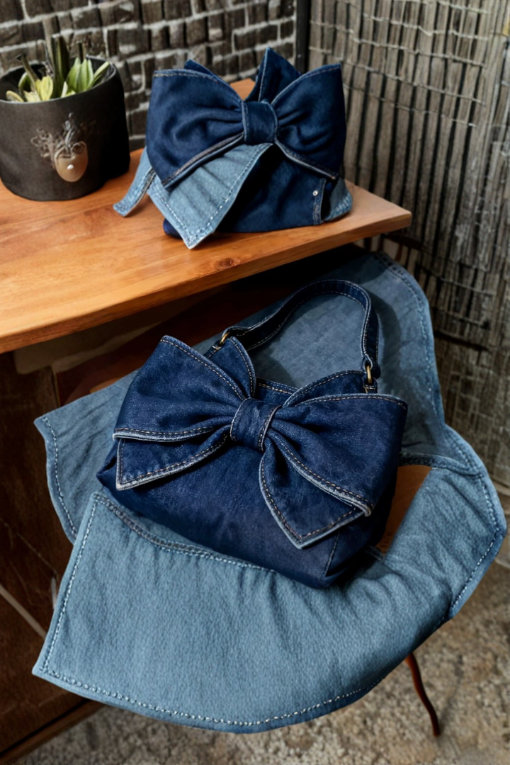 Anika | Retro Bow Bag | Series