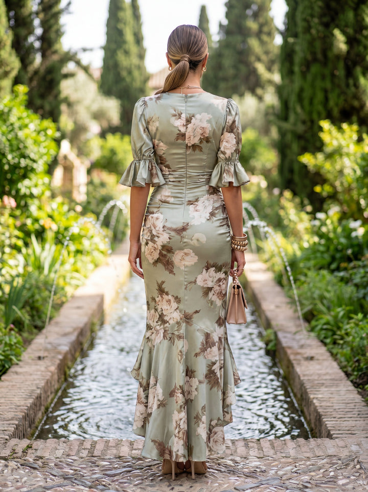 Ana - Vestido largo asimétrico de satén verde con escote en V | Style