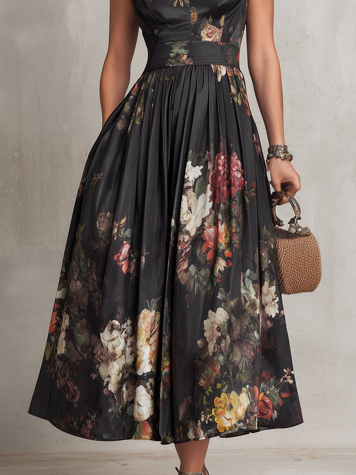 Violetta - Robe Midi Noire en Satin Plissé avec Motif Floral et Décolleté en Goutte | Co